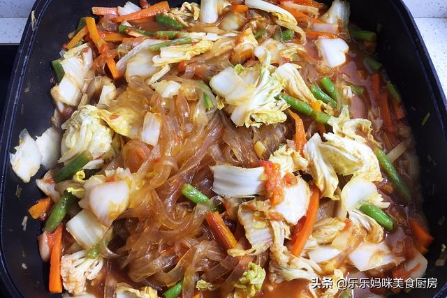 冬至前后，常吃此菜，不用放肉也很香，冷天烩一锅，暖和下饭