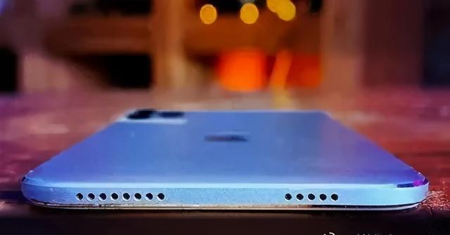 看过明年的iPhone之后，现在下手的都哭了