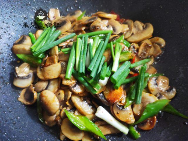 唯一含维生素D的口蘑，再贵也要买，营养低脂，全家人都适合吃