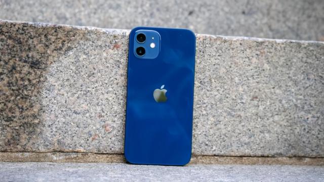 跌至5999元，iPhone12开始降价，苹果分销商真强大