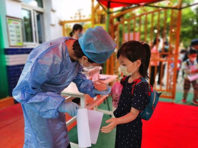 超级宝妈|开学季！最小“神兽”回归！直击幼儿园内的生活