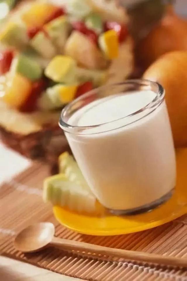 这6种牛奶坚决不能给孩子喝，第二种你可能天天在买