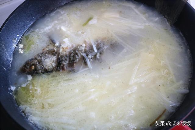 冬季这菜便宜又好吃，炖鱼汤放一点，清甜又温暖，试试吧