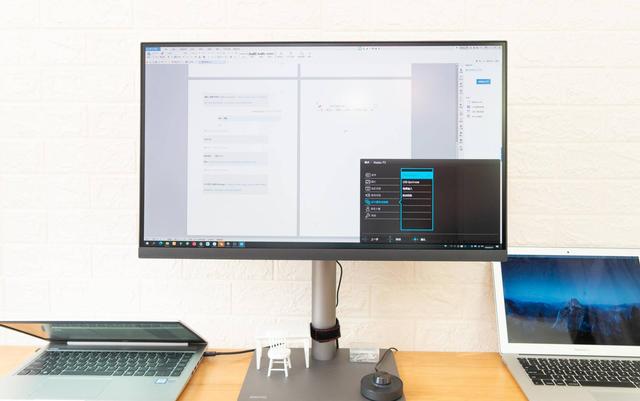 macOS+Win通吃，明基双雷电3显示器PD2720U测评