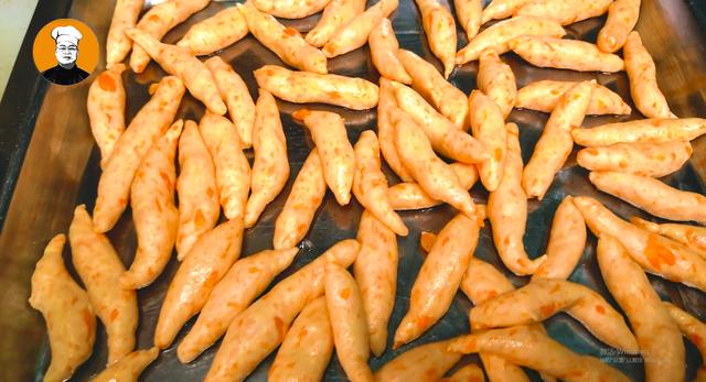 『愿为食客』孩子不爱吃胡萝卜，试试这样做，柔软筋道，4根胡萝卜不够吃