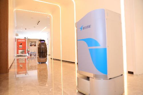 「光明网」全球首家“无接触”开发票 菲住布渴再出神科技