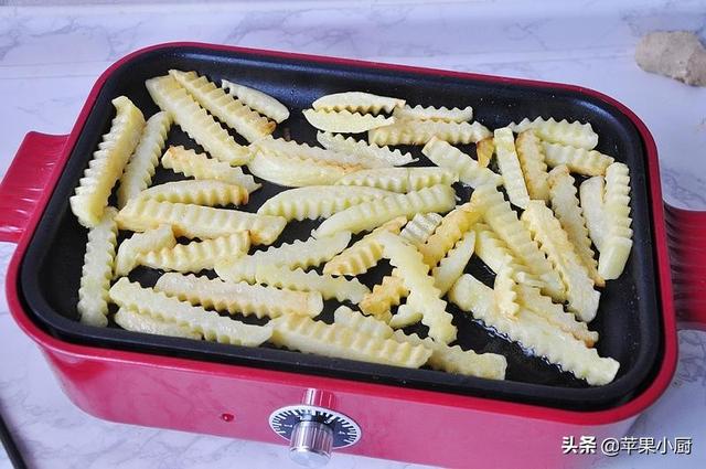 土豆|一块钱的土豆，切一切，煎一煎，加点料拌起来，原来这么好吃