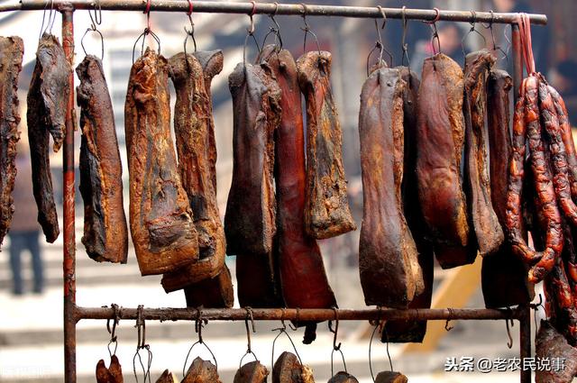 农村老家腌肉，用盐很重要，牢记四点，腊肉咸香有嚼劲，久放不坏