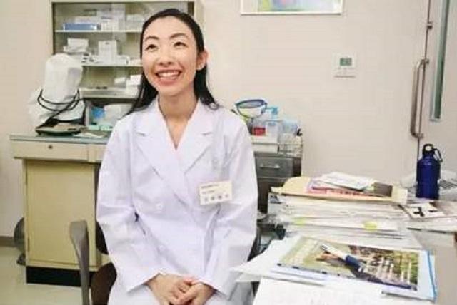 「你的育儿经」“超人妈妈”火了，女博士8年生下5个娃，考哈佛和怀孕同时进行