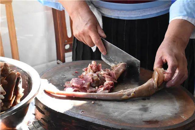 年夜饭|「新春走基层」云南丽江：浓浓年味尽在年夜饭里