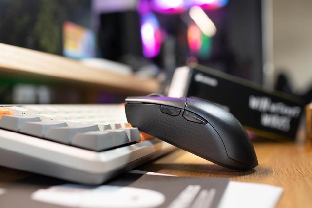 均衡的无线双模游戏鼠标，KATAR PRO WIRELESS