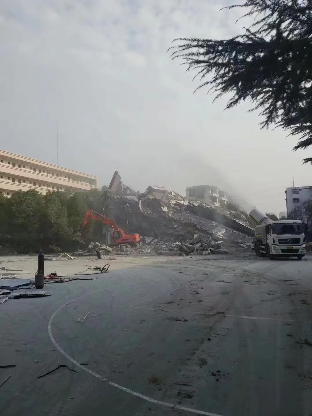 【暖先生格调】延迟开学：致全体武汉中小学生的一封信！