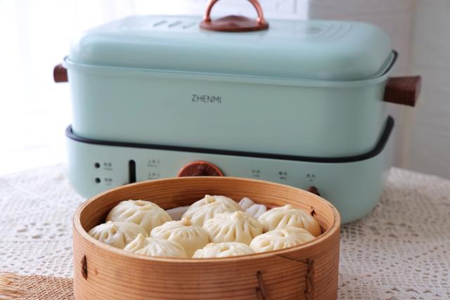 早餐小笼包，一口一个，学会在家做，比外面卖的健康好吃