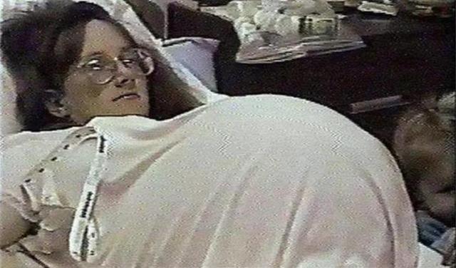 超级宝妈|曾轰动一时的世界首例“7胞胎”，如今23年过去，他们生活如何？