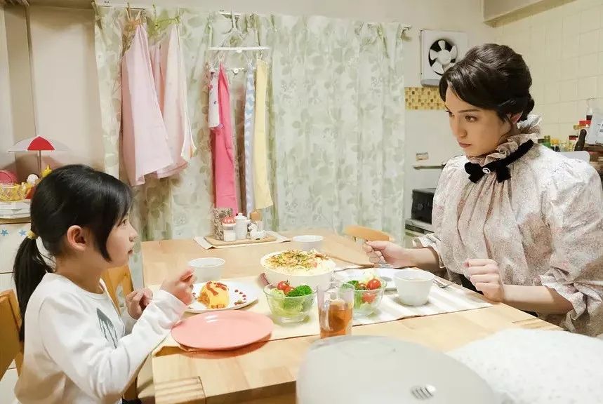 「暖先生格调」董卿：孩子最怕的不是打骂，而是餐桌上……