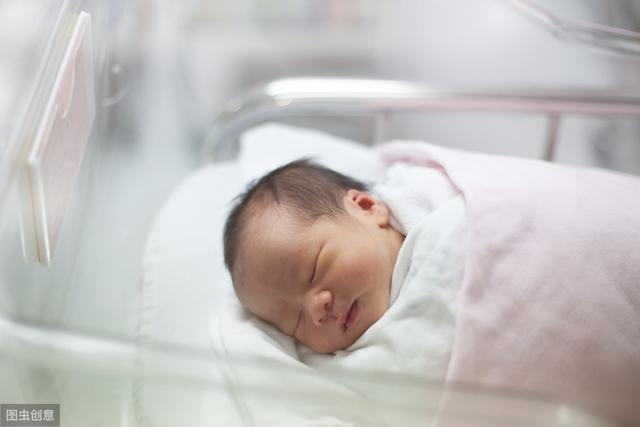 孕妈宝典|二个月大女婴,蹊跷出现脑出血,和妈妈坐月子一个习俗有关?