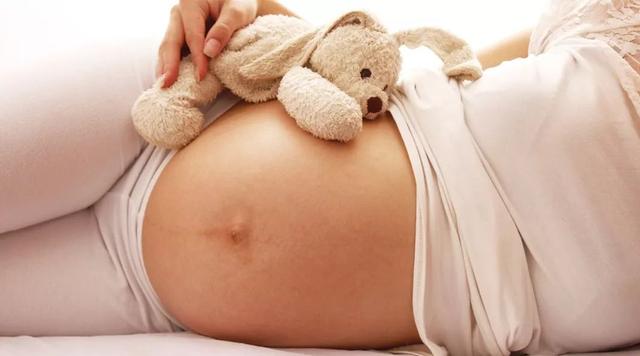 【超级宝妈】孕妈用错“热源”,导致胎儿畸形,生活中的潜在辐射源有哪些?