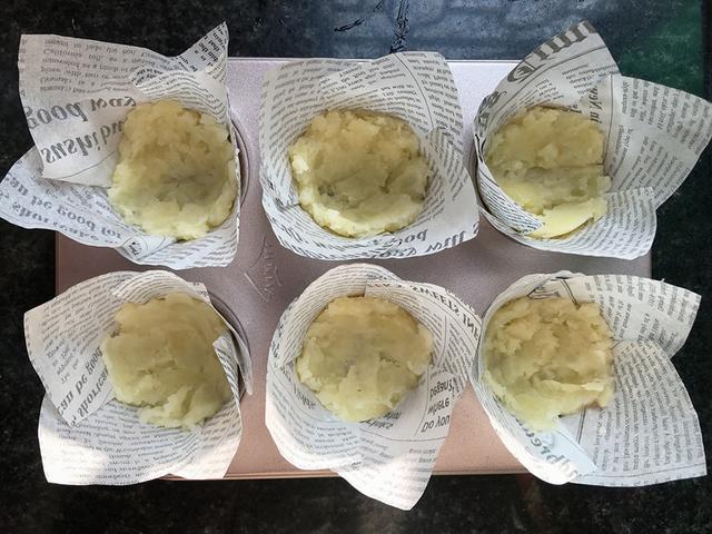 别在吃蛋挞了，尝尝这个“土豆杂蔬塔”：多元化的味道组合，真香