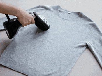 冬天厚衣服脏了，先别着急洗，试试这些方法，实用