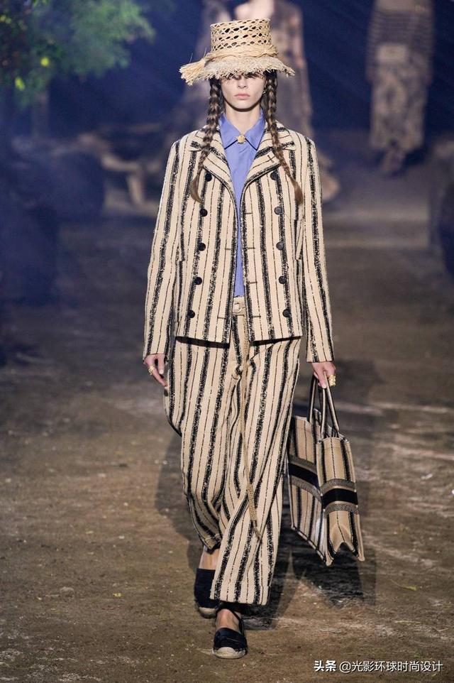 最时尚Christian Dior 2020春夏系列-贴近自然的森林秀