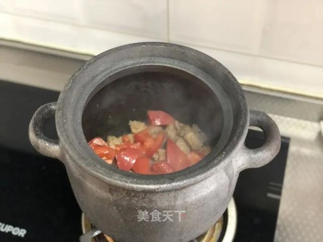 天气太冷，教大家一道美味番茄汤！酸酸甜甜，分分钟打开你的味蕾