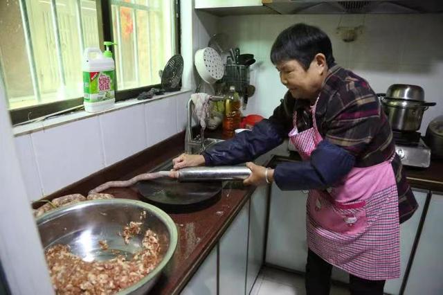 东莞寮步：北风起，大街小巷腊味香