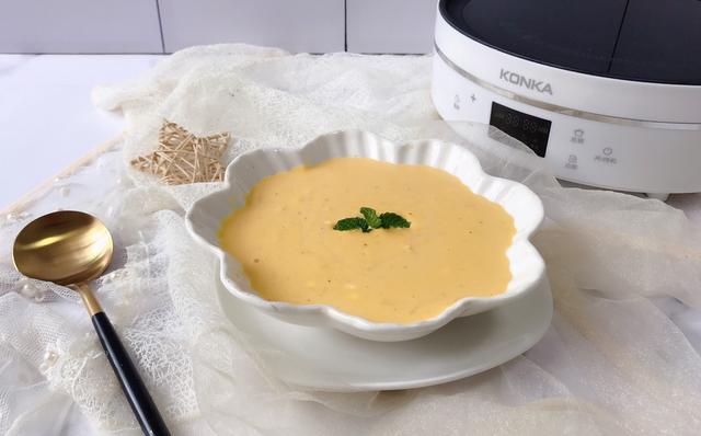 奶油南瓜浓汤：典型的西餐吃法，味道确实不错