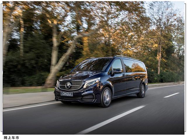 奔驰V级手工定制版 配咖啡机和冰箱 采用高端皮革 用24K黄金装饰