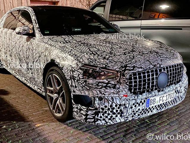 奔驰全新S63谍照曝光！搭4.0T+电动机+9AT，还配AMG专属格栅