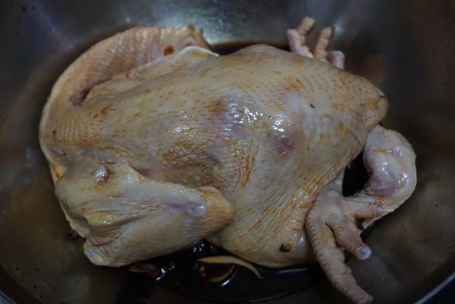 烤鸡这样做，汁水饱满，上桌就抢光，只因加了这一样东西