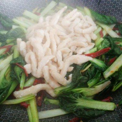 最对胃口的人气家常菜泡椒滑鸡乌塌菜