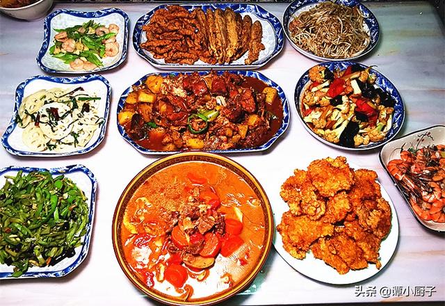 山东一家7口的生日宴，在朋友圈炸了，网友：看饿了，求蹭饭