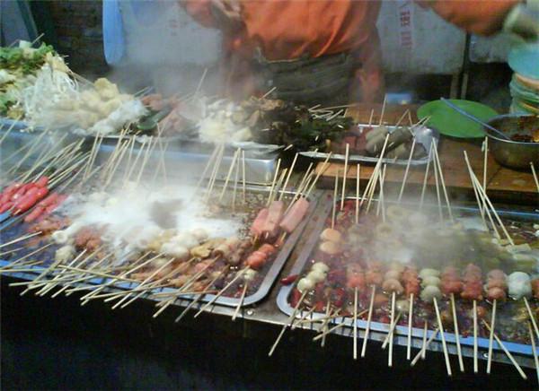 [你的育儿经]吃一次等于吃1个塑料袋，很多家长纵容孩子吃，医生也发愁