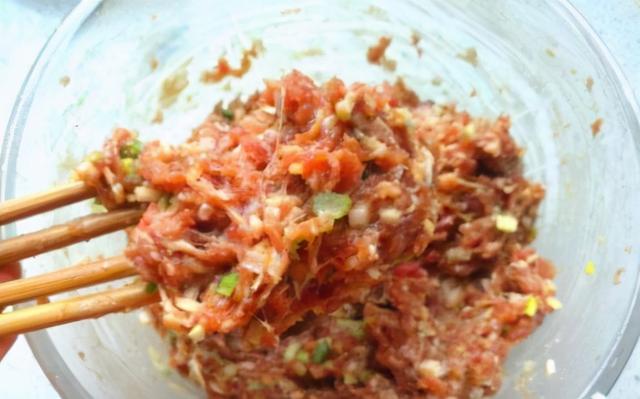 调饺子馅时，牢记“4点技巧”和“2不放”，不管调什么馅都适用