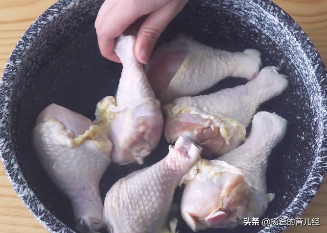 这样做的照烧鸡腿太好吃，外焦里嫩，美味多汁，解馋的育儿美食