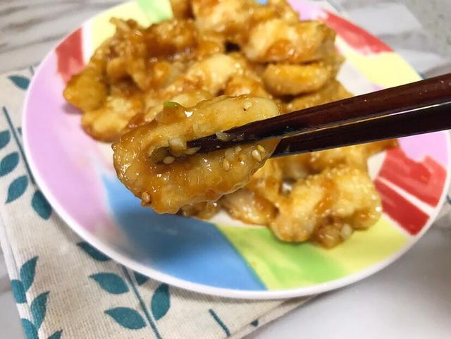 『超级宝妈』鸡胸肉想不柴，就得这样做，补充蛋白质，宝宝也能吃得动