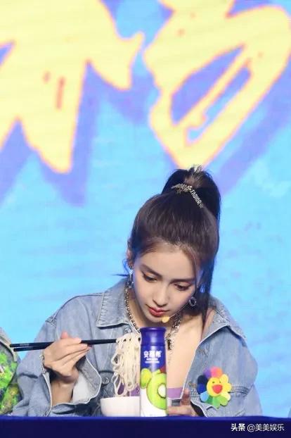 9号放映厅|《奔跑吧》桂林见面会,跑男团现场嗦粉“嗦到上头”