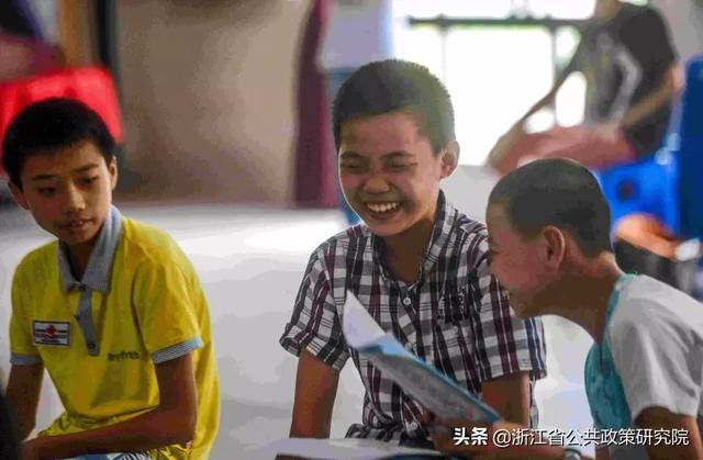 超级宝妈▲不能让孩子输在“起跑线”上