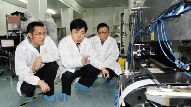 光刻机再传好消息，核心器件已研制成功，打破国外垄断