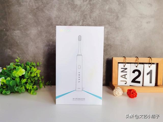 南卡Shiny电动牙刷，开启洁牙新时代