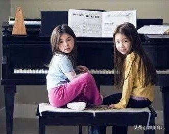 『超级宝妈』关于父母给孩子报兴趣班，父母要考虑，在健康和知识方面做好平衡