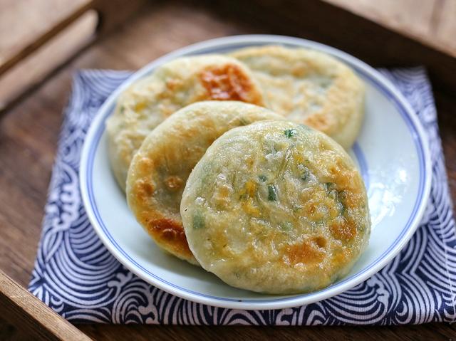 晚餐我就喜欢这道美食，不但抗饿，而且营养解馋，快来学学吧