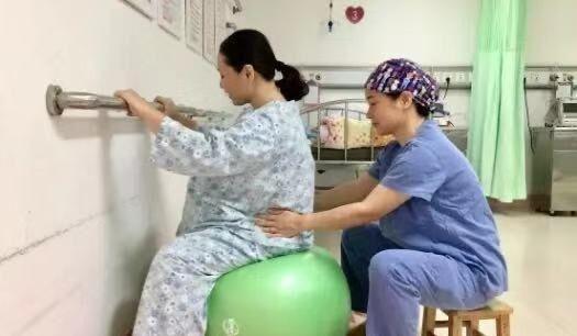 【你的育儿经】产前阵痛如何缓解?学会这8个方法,简单粗暴让产程更轻松
