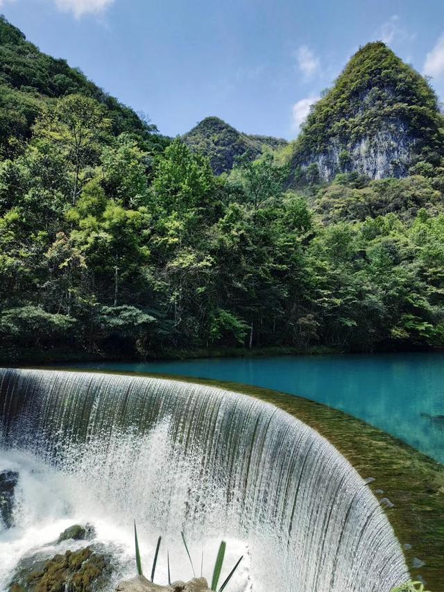 #约吗旅行#广州出发2小时到达，两天玩转荔波大小七孔，白领周末任性游攻略