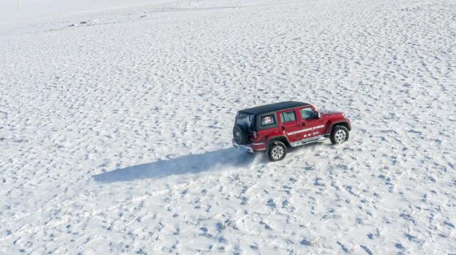 BJ40新品缘何命名 越过沙山开启另一片世界