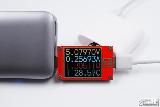 自带HDMI支持4K视频拓展，紫米多功能充电宝深度评测