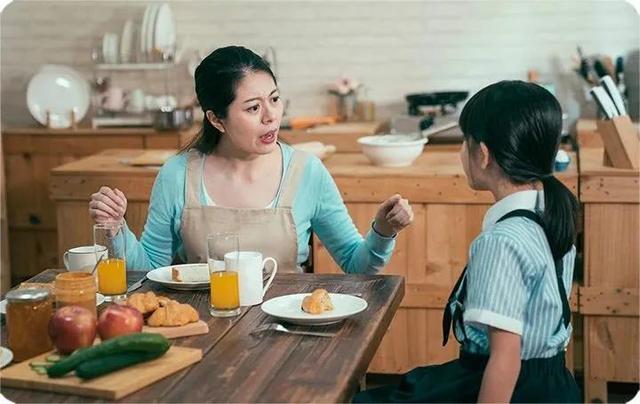 你的育儿经：美赞臣育儿新概念：这3句话挂在嘴边，哄孩子会变成毁孩子！