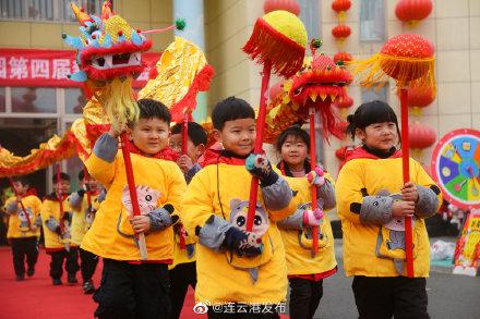 太萌啦！连云港 幼儿园里的新年庙会