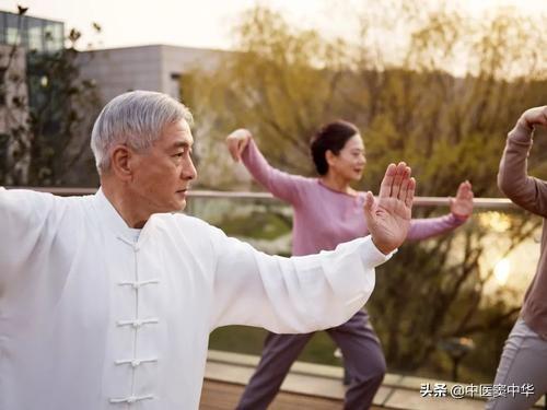 中老年人预防糖尿病很重要，做好这五个方面是基础