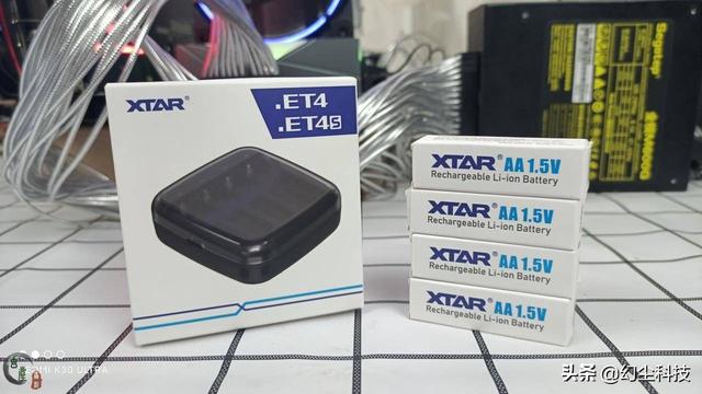 童年回忆？XTAR ET4S充电器，让老古董也能用上锂电池